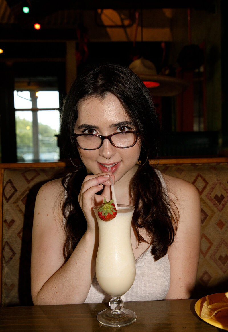 Ирина, 24 года, 2 размер груди